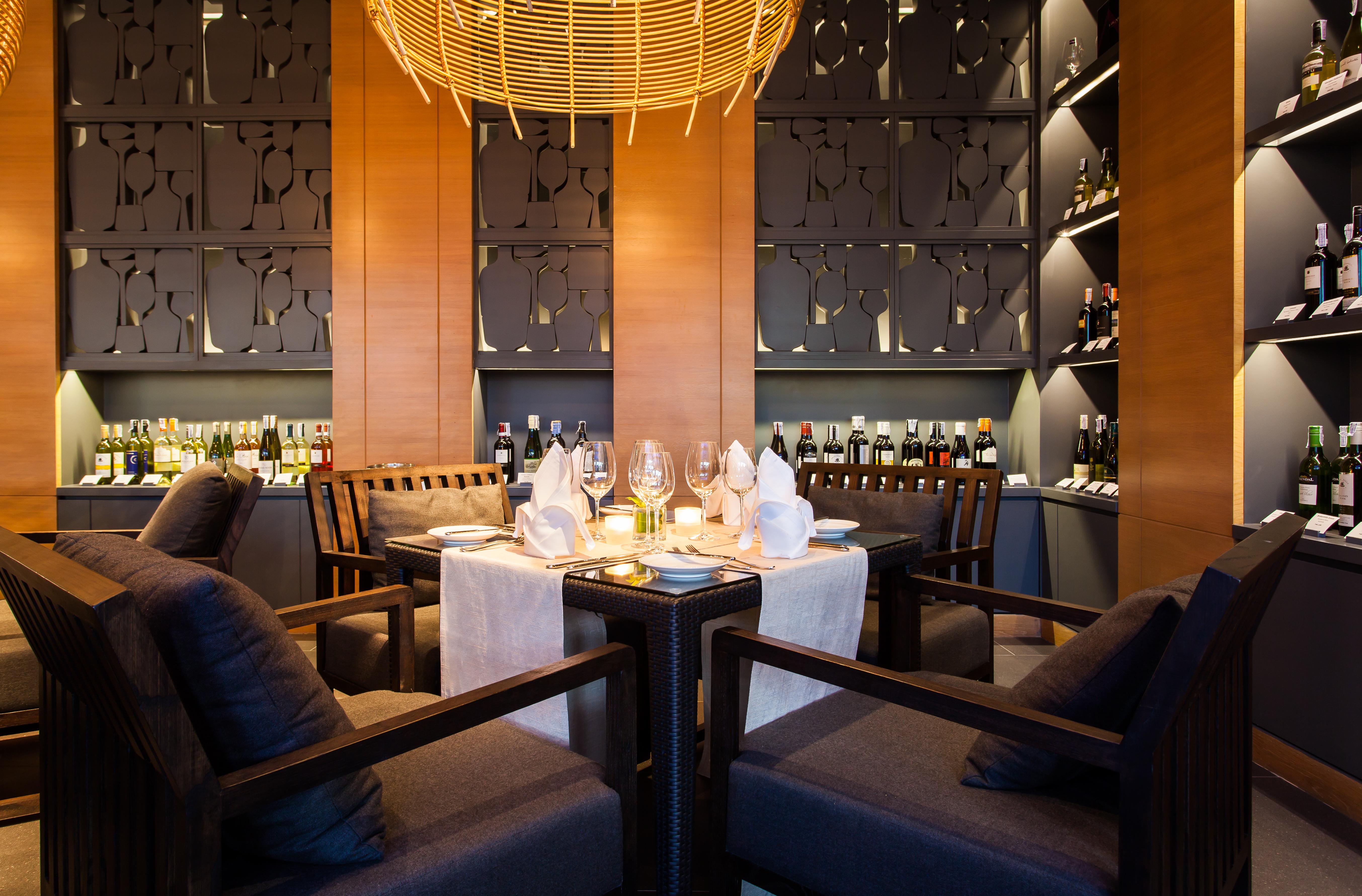 فندق أماري هوا هن هوا هين المظهر الخارجي الصورة The interior of the restaurant
